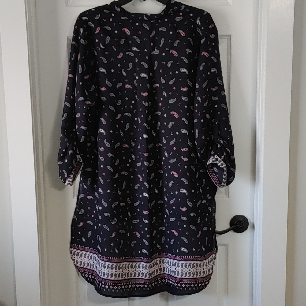 Hi-Low Sheer Blouse Women's 3XL Navy with Paisley Accents Pull Over Dressy Plus - Picture 7 of 8